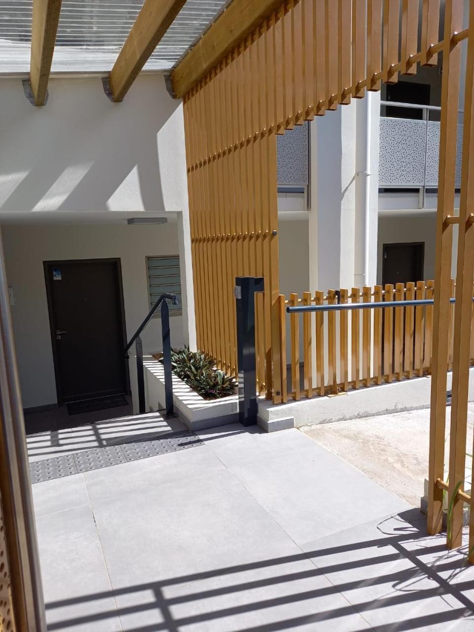 Appart Lumineux Vue Mer Leu Emra 圣勒 外观 照片